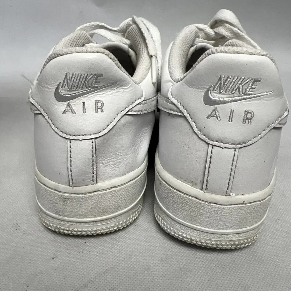 Nike Air Force 1 Low Triple White Youth Size 6.5 Y 314192 117